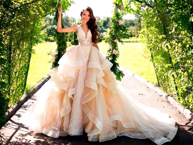 кремовое свадебное платье
